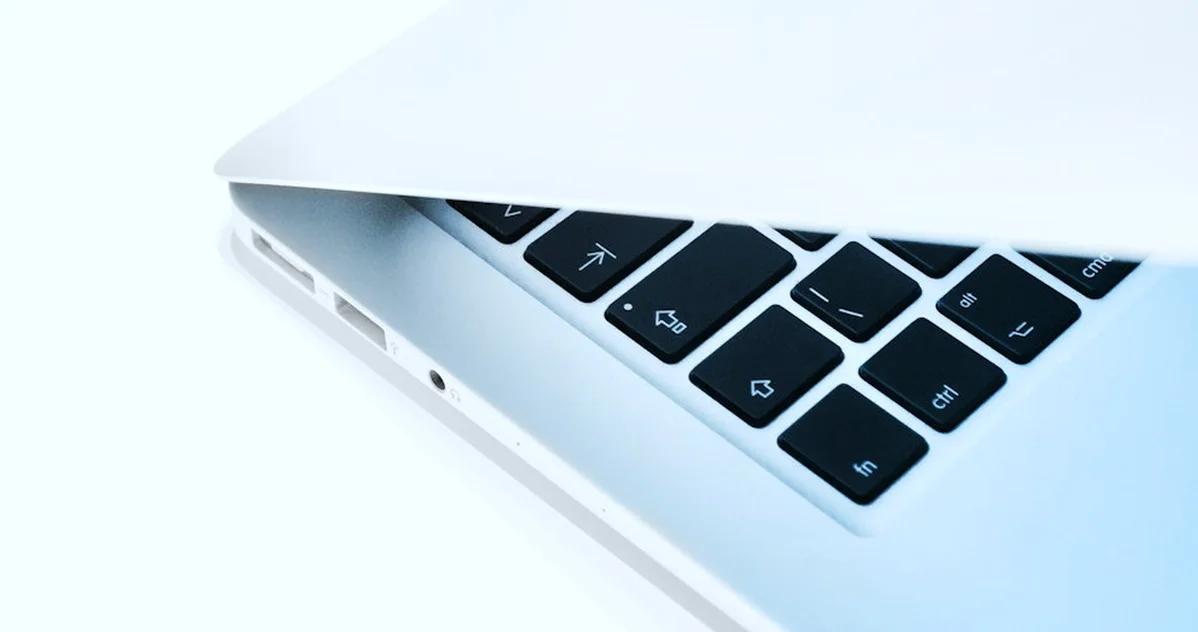 Instalar dos cachés puede empeorar el FCP de WordPress